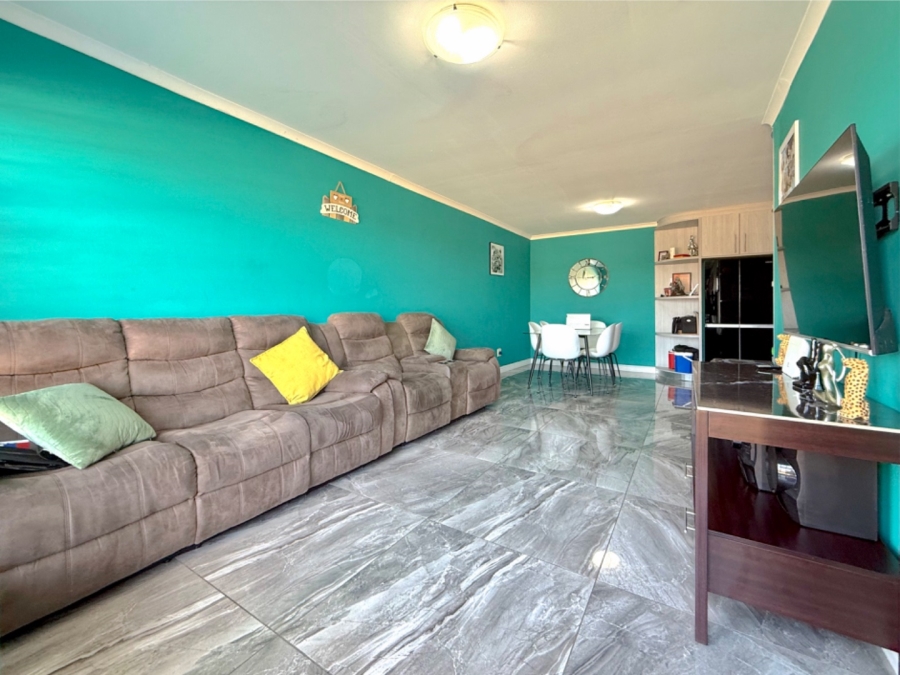 3 Bedroom Property for Sale in Kabega Park Eastern Cape